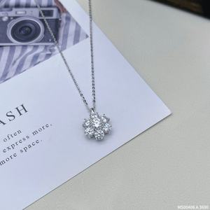 Collar con colgante de plata de ley 925 de moissanita clásica, diseño de lujo chapado en rodio para mujer, nueva moda juvenil - Product Image 1