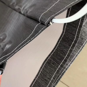 Lona de PVC Revestida Tejida Impermeable y Resistente al Fuego B1 M2 y Tejido Resistente al Fuego NFPA701 para Reemplazo de Toldos - Product Image 1