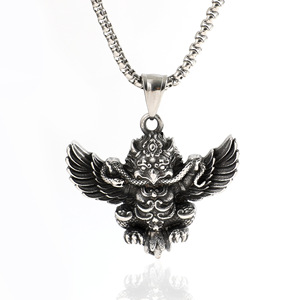 Yunnique – pendentif aigle en acier inoxydable avec ailes, collier à la mode pour hommes, bijoux de Style rétro Punk - Product Image 1