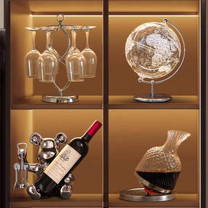 Orso di violenza in metallo rosso moderno in acciaio inossidabile portabottiglie in acciaio inox ornamenti decorazione per la casa - Product Image 3