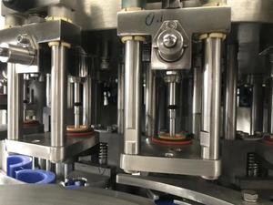 4500bph tự động axit carbonic nước giải khát công nghiệp <span class=keywords><strong>Soda</strong></span> làm cho dây chuyền sản xuất máy làm <span class=keywords><strong>soda</strong></span> tốt nhất - Product Image 2