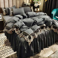 Parures de lit de style européen en tissu polyester avec jupe de lit brodée sur mesure de haute qualité et dentelle de qualité supérieure