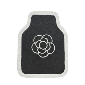 Tapis de voiture en soie de camélia SinglePiece Tapis en caoutchouc anti-salissure universel Décoration de pied arrière avec matériau en latex - Product Image 5