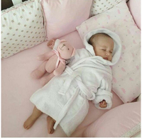 Peignoirs pour enfants en flanelle tricotée 100 % polyester, doux et moelleux, avec capuche, motif dessin animé rose uni, modernes et personnalisables, écologiques, avec ceinture et poches