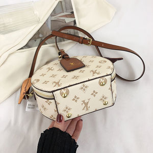 Sac fourre-tout décontracté de luxe de marque de créateur avec fermeture éclair, en polyester, sangle amovible, durable et portable pour femme - Product Image 5