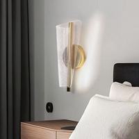 Applique Murale LED Nordique Minimaliste Moderne Luxe Léger, Design Lumineux Fluide, pour Chambre, Salon, Couloir, en Aluminium et Acrylique