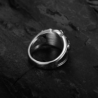 Bague pour homme en acier inoxydable, motif hibou rétro en vol, design ailes et plumes tendance, nouveauté, style urbain affirmé, idéal pour anniversaire
