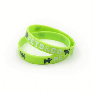 Pulsera de silicona con letras impresas, brazalete de goma con logo personalizado, pedido al por mayor, temática musical, uso diario - Product Image 4