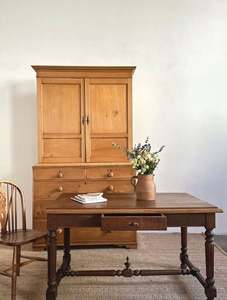 Armoire de chambre à coucher en bois massif de style moderne, design haut de gamme personnalisable, avec hauteur réglable et installation autonome - Product Image 6