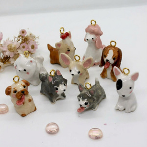 Colgante de animales de dibujos animados minimalistas europeos y americanos, con pintura de goteo de aceite, accesorio pequeño de tacto premium. - Product Image 4