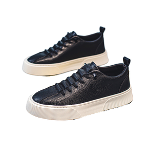 รองเท้าผ้าใบผู้ชายสีขาว ดีไซน์ทันสมัย สวมใส่สบาย เหมาะสำหรับเล่นกีฬาและพักผ่อน ใส่ได้ทุกฤดูใบไม้ผลิ ฤดูใบไม้ร่วง ฤดูร้อน และฤดูหนาว ด้วยดีไซน์แบบสวมพร้อมซับในตาข่าย - Product Image 1