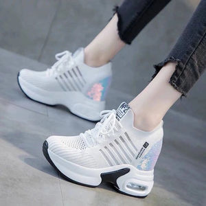 Nouvelles chaussures de sport décontractées pour femmes en maille respirante durable, couleur <span class=keywords><strong>blanche</strong></span>, printemps-été 2026, vente en gros - Product Image 1