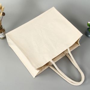 Sacs fourre-tout en toile de jute naturelle, en gros, à prix abordable, pour la promotion, les cadeaux, les mariages et le shopping - Product Image 6