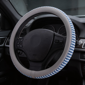 Housse de volant tendance en cuir PU et peluche courte, ornée de perles, cristaux et strass, universelle pour la décoration automobile - Product Image 5