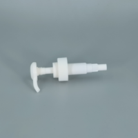 Pompe de distributeur de liquide en plastique blanc de 24/28/410/400/415 tailles jetables pour les bouteilles de vin de lotion de shampooing