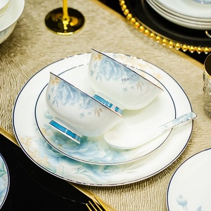 Vaisselle en céramique Jingdezhen de haute qualité, bols et baguettes, ensemble d'assiettes, plats chinois pour la maison, ensemble complet pour la joie de l'emménagement - Product Image 4