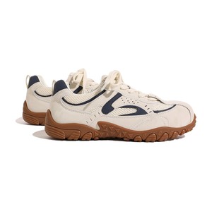 Nouvelles chaussures en toile à la mode - chaussures mignonnes à talon bas et semelle souple. Chaussures décontractées pour hommes avec surface en cuir. Confortable pour - Product Image 3