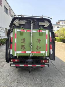 Camion <span class=keywords><strong>balayeuse</strong></span> routière d'<span class=keywords><strong>occasion</strong></span>, véhicule de balayage de rue usagé, camion de nettoyage sanitaire municipal - Product Image 4