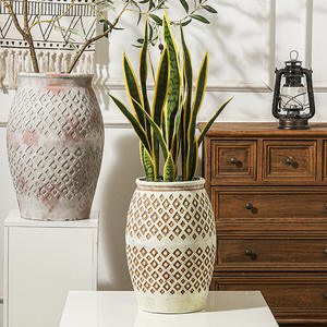 Maceta de Cemento Estilo Bohemio, Decoración para el Hogar, Maceta Grande para Plantas Verdes, Hecha a Mano en Vietnam - Product Image 4