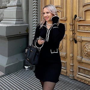 Abito Lungo <span class=keywords><strong>in</strong></span> <span class=keywords><strong>Maglia</strong></span> con Colletto Rovesciato, Maniche Lunghe a Campana, Stile Casual Personalizzabile con Logo o Design ODM per Donna - Product Image 1