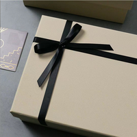 Scatole Regalo Rigide Rettangolari Bianche Personalizzate con Logo Stampato, Confezioni in Cartone per Scarpe e Borse, Vendita Diretta dalla Fabbrica