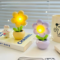 Lampe de chevet LED miniature au design mignon en forme de fleur, veilleuse chauffante pour bureau et décoration de table