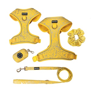 Arnés reflectante para perros, arnés para mascotas que brilla en la oscuridad, Correa y <span class=keywords><strong>collar</strong></span>, juego de bandana para bolsa de caca, Juego 6 en uno, arnés que brilla en la oscuridad - Product Image 4