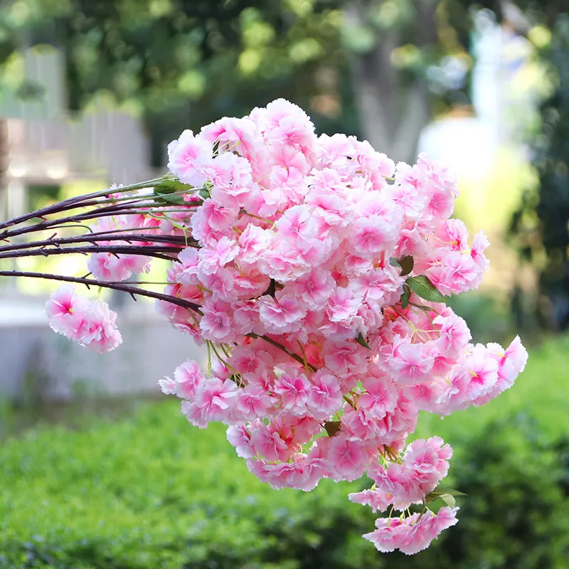 ดอกไม้ผ้าไหม M559ดอกซากุระ Faux ญี่ปุ่นสาขาดอกซากุระประดิษฐ์จำนวนมากสำหรับตกแต่งต้นไม้ในร่ม