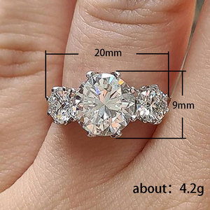 Anello con Tre Pietre di Zirconia per Donne, Stile Europeo, Gioiello da Dito alla Moda per Uso Quotidiano, Feste, Appuntamenti, Regalo - Product Image 5