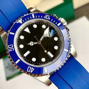 Montres automatiques mécaniques de plongée pour hommes avec bracelet en caoutchouc bleu et cadran noir avec fenêtre de date, montre marine avec lunette rotative - Product Image 3