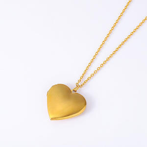 Collier tendance en acier inoxydable avec pendentif croix, plaqué or 18 carats <span class=keywords><strong>et</strong></span> finition miroir, cadre <span class=keywords><strong>photo</strong></span> ouvrable pour couples - Product Image 3