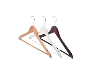 China Gold Supplier Manufacturing Price Top Quality Non-slip Luxury Type Wooden Hanger for Clothes