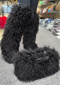 Ensemble bottes et sac en fausse fourrure pour femmes d'hiver, bottes de neige chaudes et moelleuses, sac à main en fourrure mignon, bottes plateforme en peluche pour filles - Product Image 5