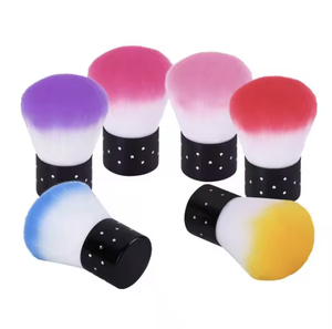 Ensemble de pinceaux à ongles avec logo personnalisé, poils en nylon doux, manches en plastique et en métal, outils de manucure classiques - Product Image 1