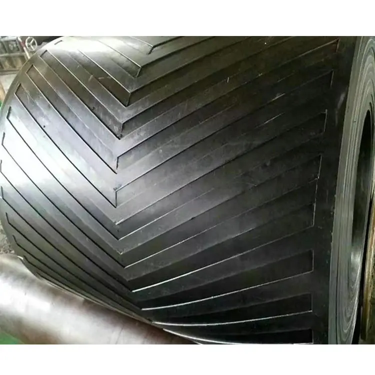 The factory supplies rubber conveyor belt with herringbone non-slip pattern