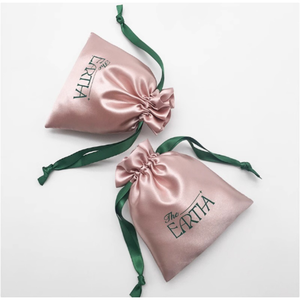 Pochette <span class=keywords><strong>en</strong></span> satin de <span class=keywords><strong>soie</strong></span> rose pâle luxueuse <span class=keywords><strong>avec</strong></span> cordon de serrage, logo personnalisé, ruban vert, sac cadeau pour bijoux, cosmétiques, organiseur de voyage - Product Image 3