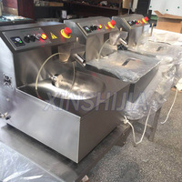 304 acier inoxydable petit 8kg Table modèle chocolat coulée moulage formant faisant traitement fusion trempe Machine