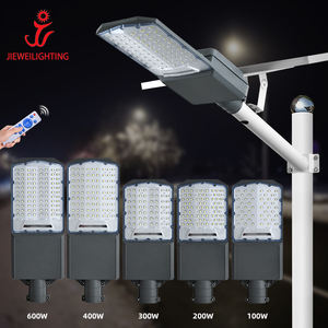 Fabricants modernes Lampadaire Solaire Extérieur Imperméable Ip65 SMD100w 200w 300w 400w Smart Led Solaire Lampadaire - Product Image 2