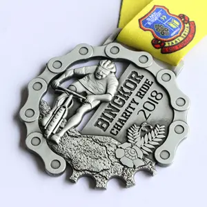 Factory Price Medal Manufacturer Design Custom Metal Triathlon Cycling Bike Spin Rotated Medals