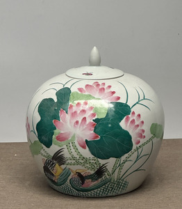 <span class=keywords><strong>Vases</strong></span> en céramique vintage verts Jingdezhen Bouteille de melon Pot en céramique avec couvercle Vase chinois Famille Verte pastel peint à la main - Product Image 5