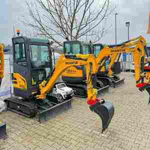 Miniexcavadora Original Pequeña de 2.7 Toneladas SE27SR con Toldo Telescópico - Product Image 4