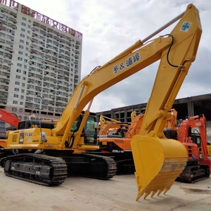 Excavatrice sur chenilles hydraulique d'occasion Komatsu PC450-8 PC450-8N1 PC400 de 45 tonnes, grande/moyenne, en stock - Product Image 3