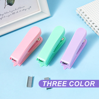 Pastellfarbener Mini-Heftapparat in 3 Sortierten Farben Kreatives Niedliches Kleines Heftgerät