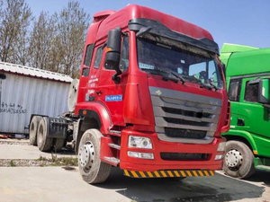 Nouveau Camion Tracteur Euro 5 Diesel Automatique 420 CV 6x4 A7 à Cabine Élevée et Plateau Extensible avec Attache - Product Image 4