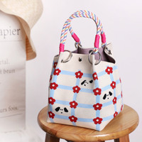 Vente en gros de sac à main tissé à boucle d'anneau, pochette fourre-tout, nouveau sac à boucle magnétique tridimensionnel tricoté