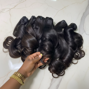 Fornitore all'ingrosso di extension di capelli umani vergini ricci naturali italiani e cambogiani - Product Image 6