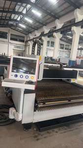 Machine de découpe laser fibre CNC 1,5 kW - 6 kW avec refroidissement par eau pour la découpe de tôles en fer, acier inoxydable et acier au carbone - Product Image 4