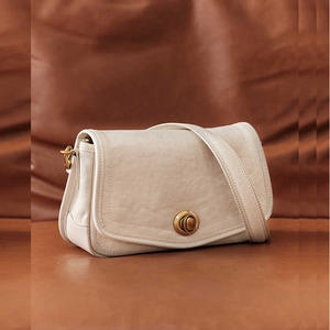 Sac à main en daim vintage populaire et relaxant, grande capacité, imperméable, idéal pour l'été, adapté au quotidien et aux loisirs, porté épaule - Product Image 6