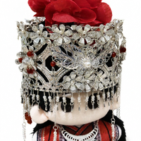 Poupée de mariage personnalisée CE CPC, figurine en peluche sur mesure, robe rouge, couronne argentée, cadeau ethnique, décoration, usine OEM