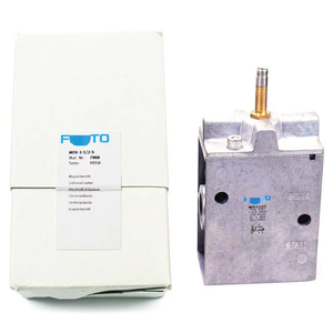 Nuevo en caja Válvula solenoide 7960/2-S - Product Image 1